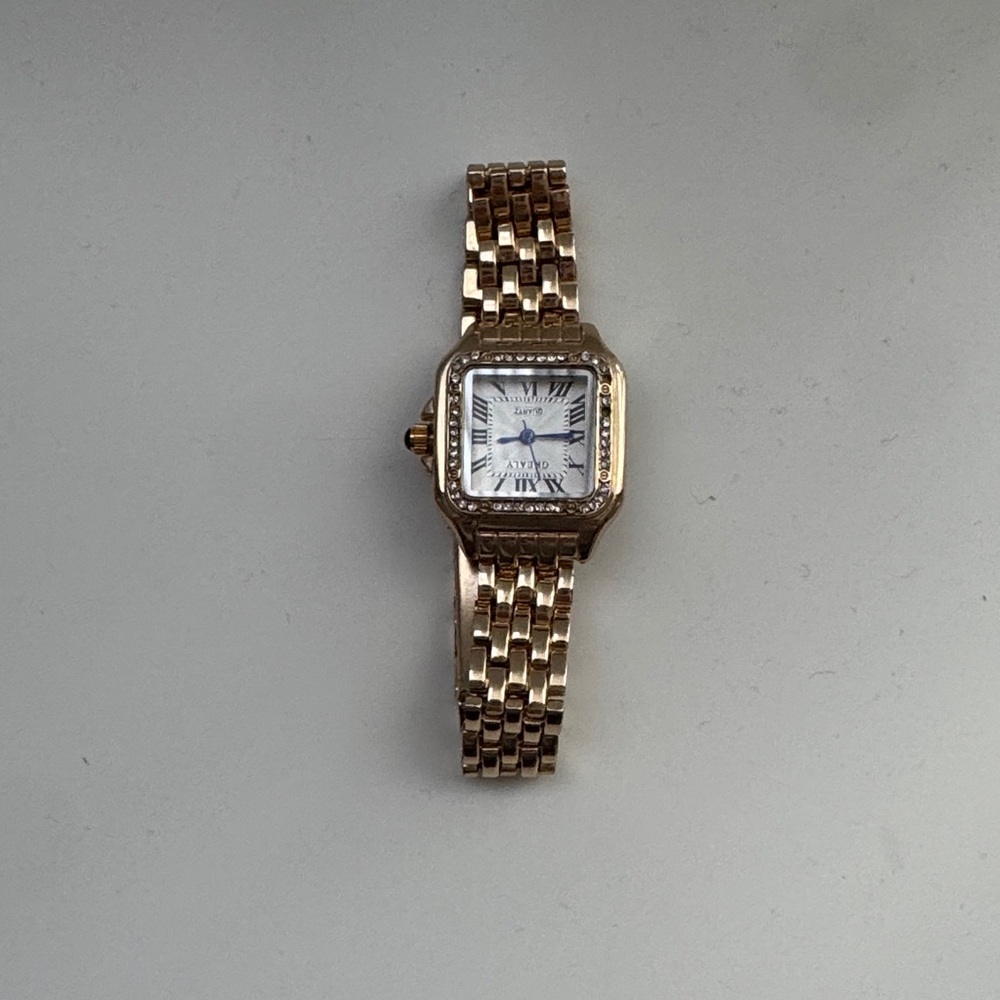 Elegant Gold-Tone Square Watch